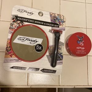 Ed Hardy Mens Mirror and Razors, Cream